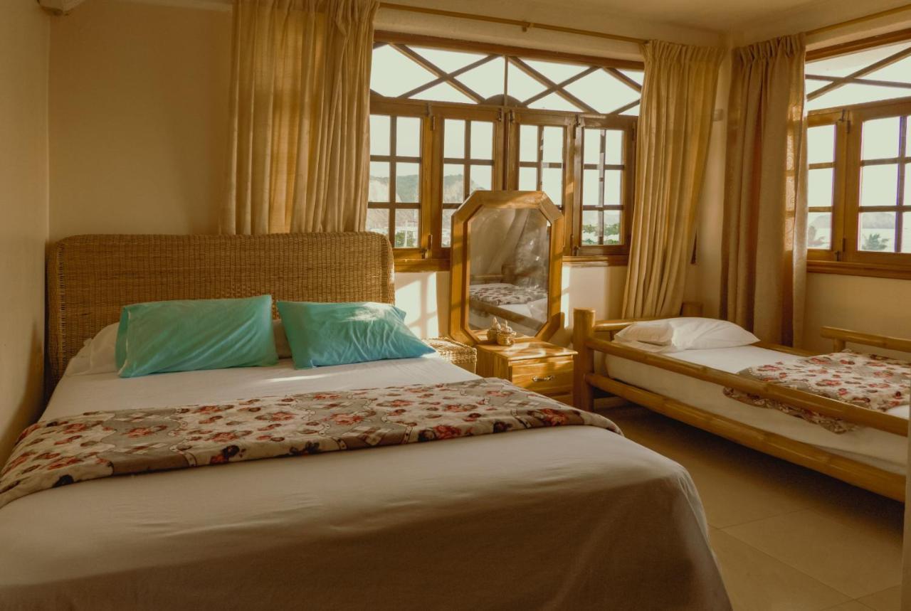 Hostal Poseidon Puerto Cayo Εξωτερικό φωτογραφία