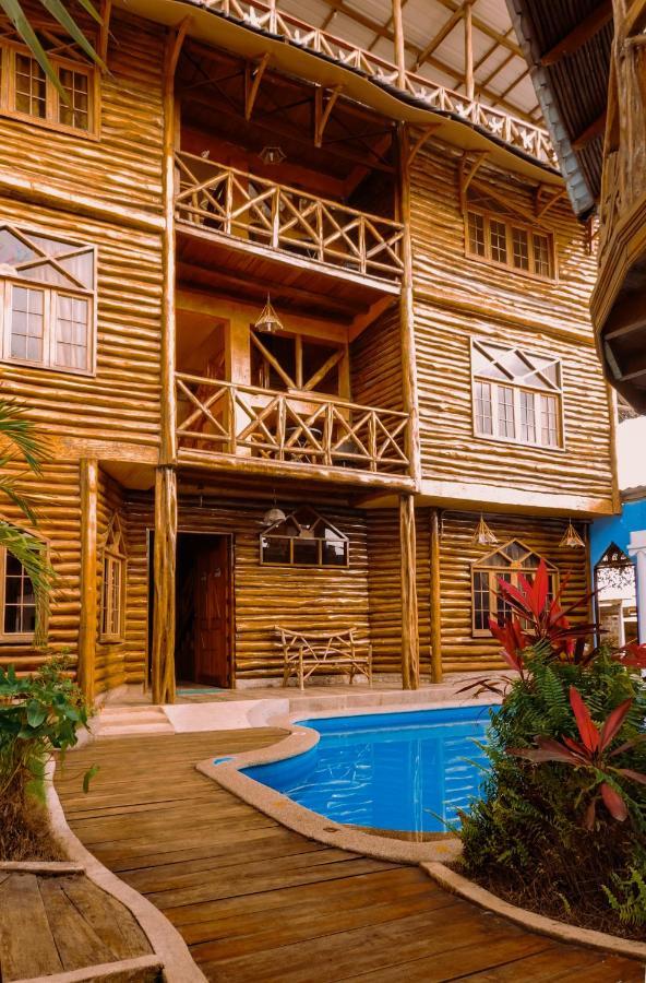 Hostal Poseidon Puerto Cayo Εξωτερικό φωτογραφία
