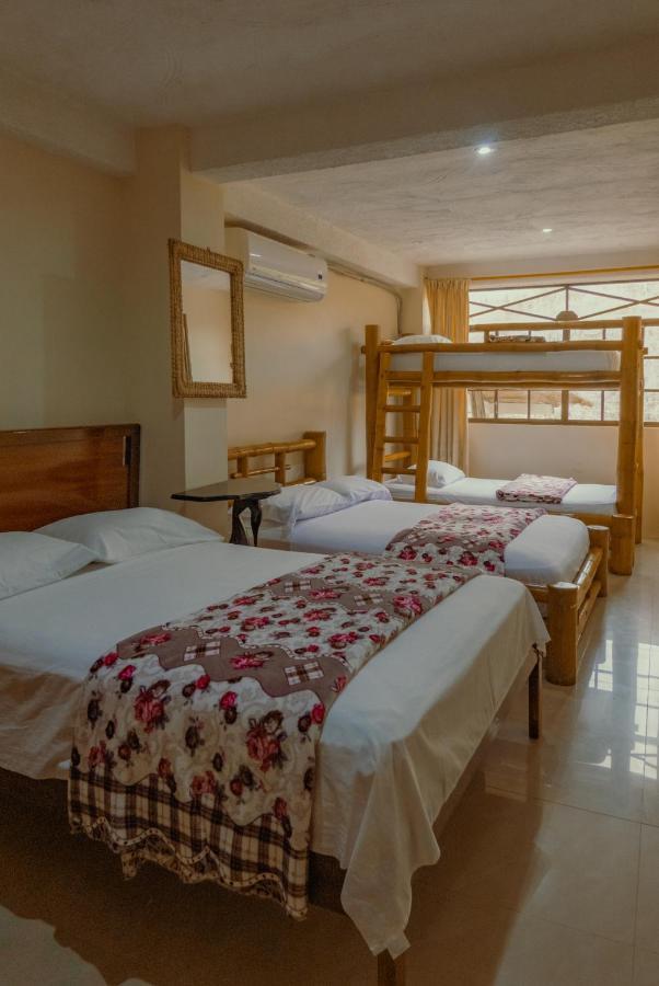 Hostal Poseidon Puerto Cayo Εξωτερικό φωτογραφία