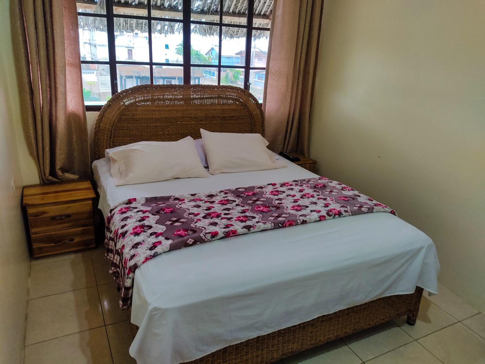 Hostal Poseidon Puerto Cayo Εξωτερικό φωτογραφία