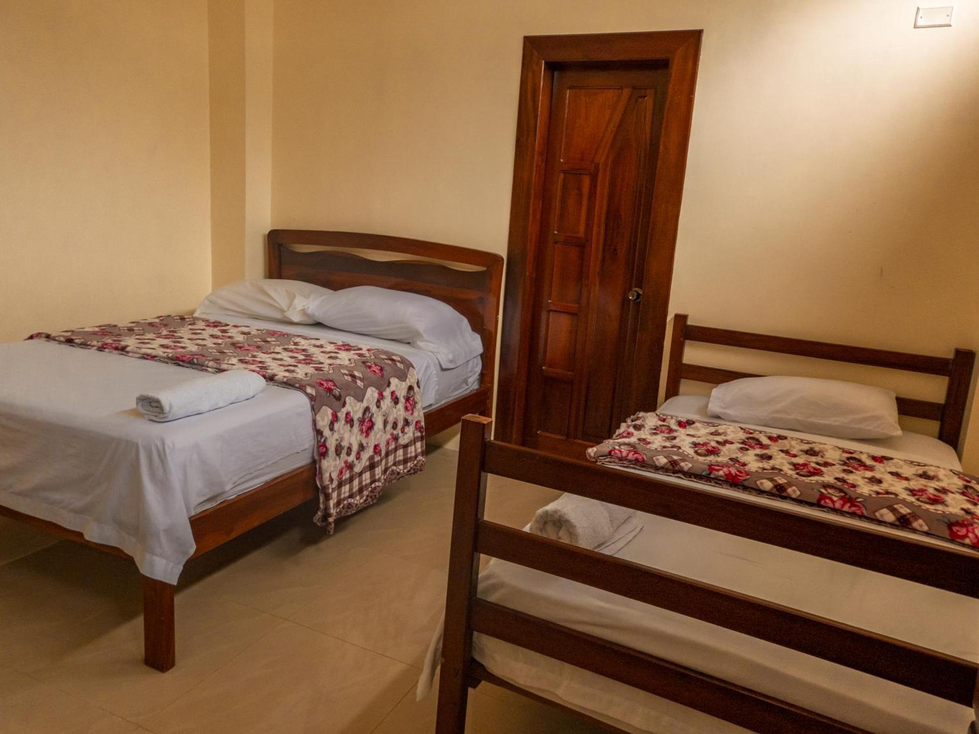 Hostal Poseidon Puerto Cayo Εξωτερικό φωτογραφία