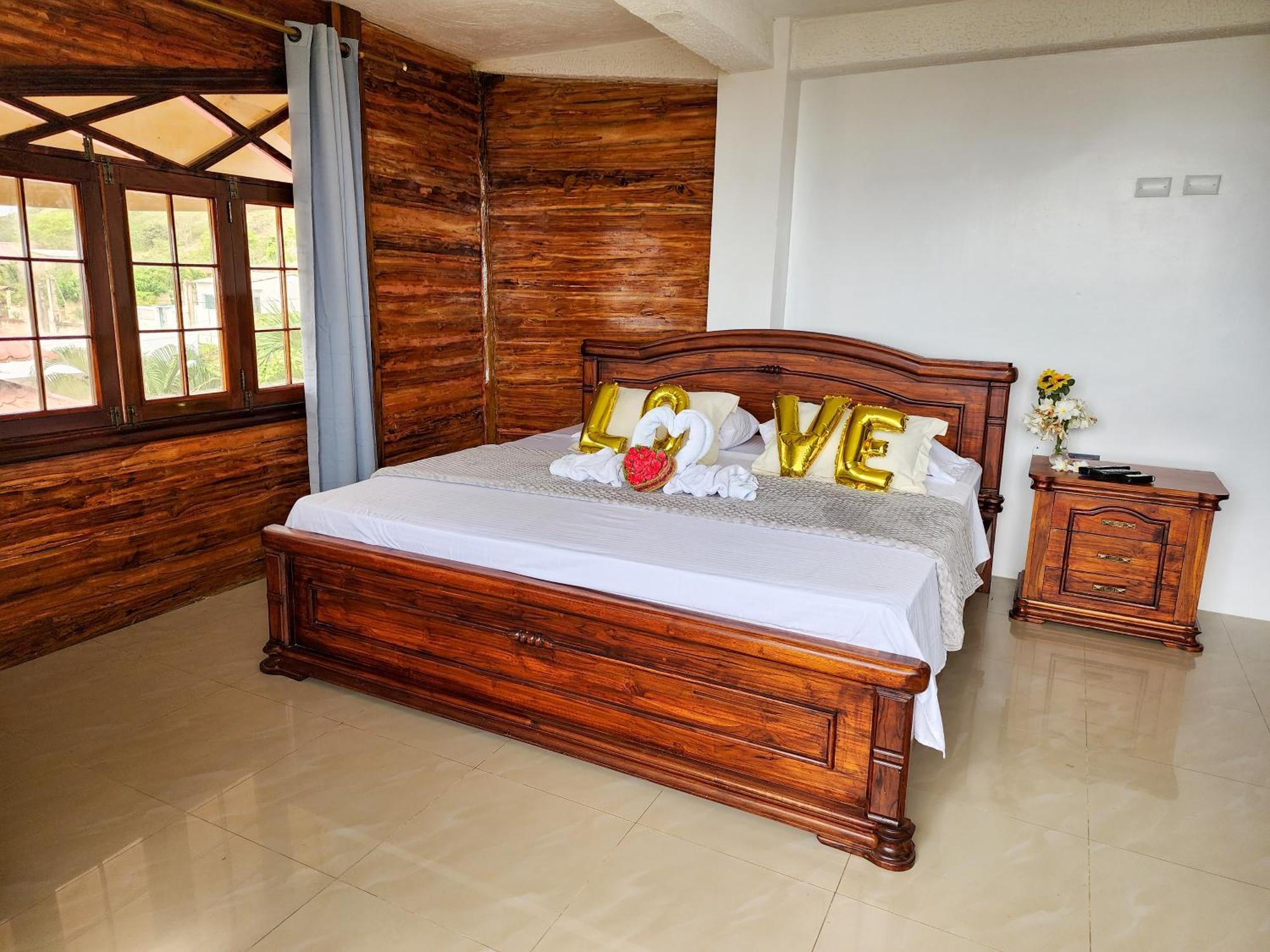Hostal Poseidon Puerto Cayo Εξωτερικό φωτογραφία